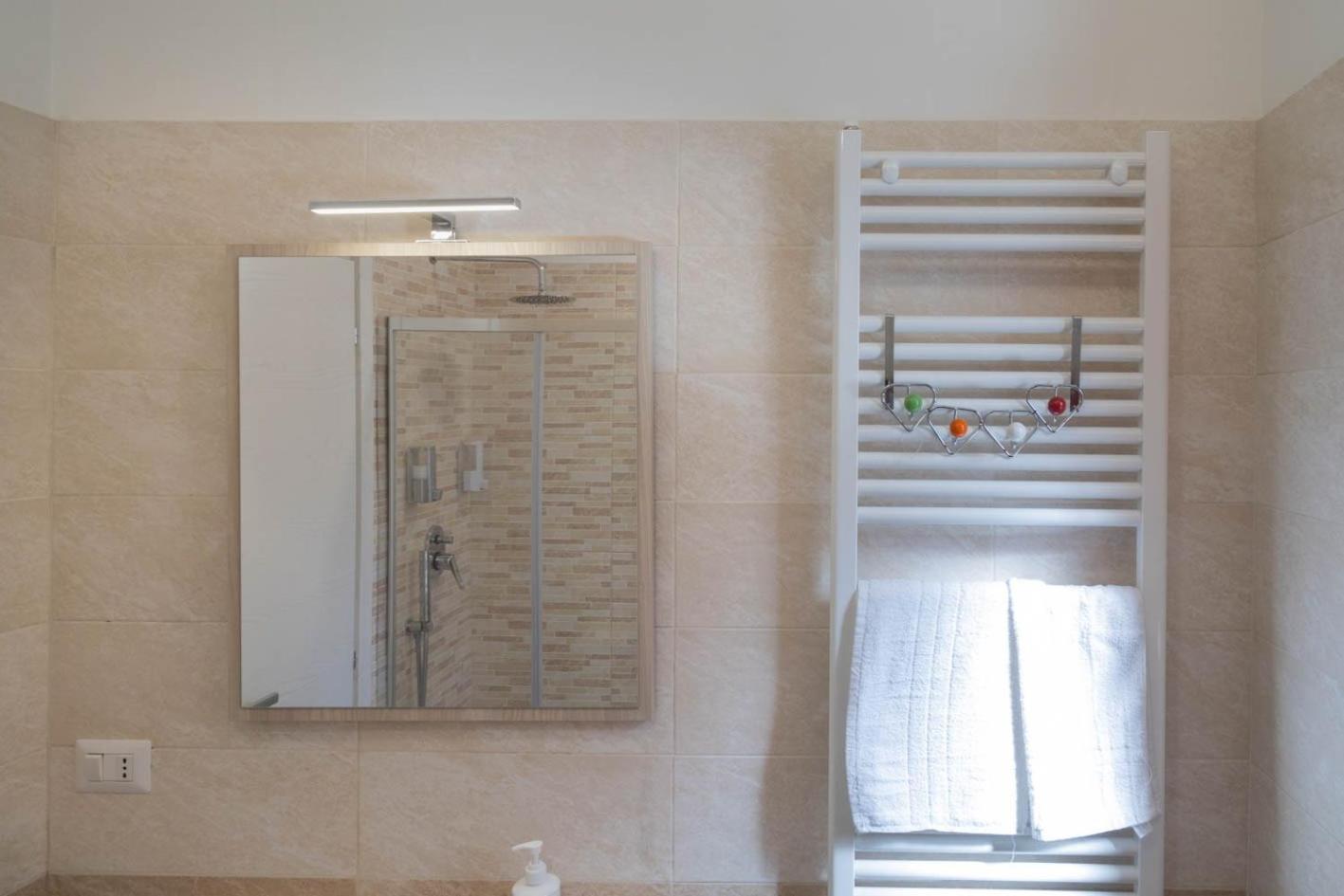 Let It B&B Apartment Salerno Pokoj fotografie